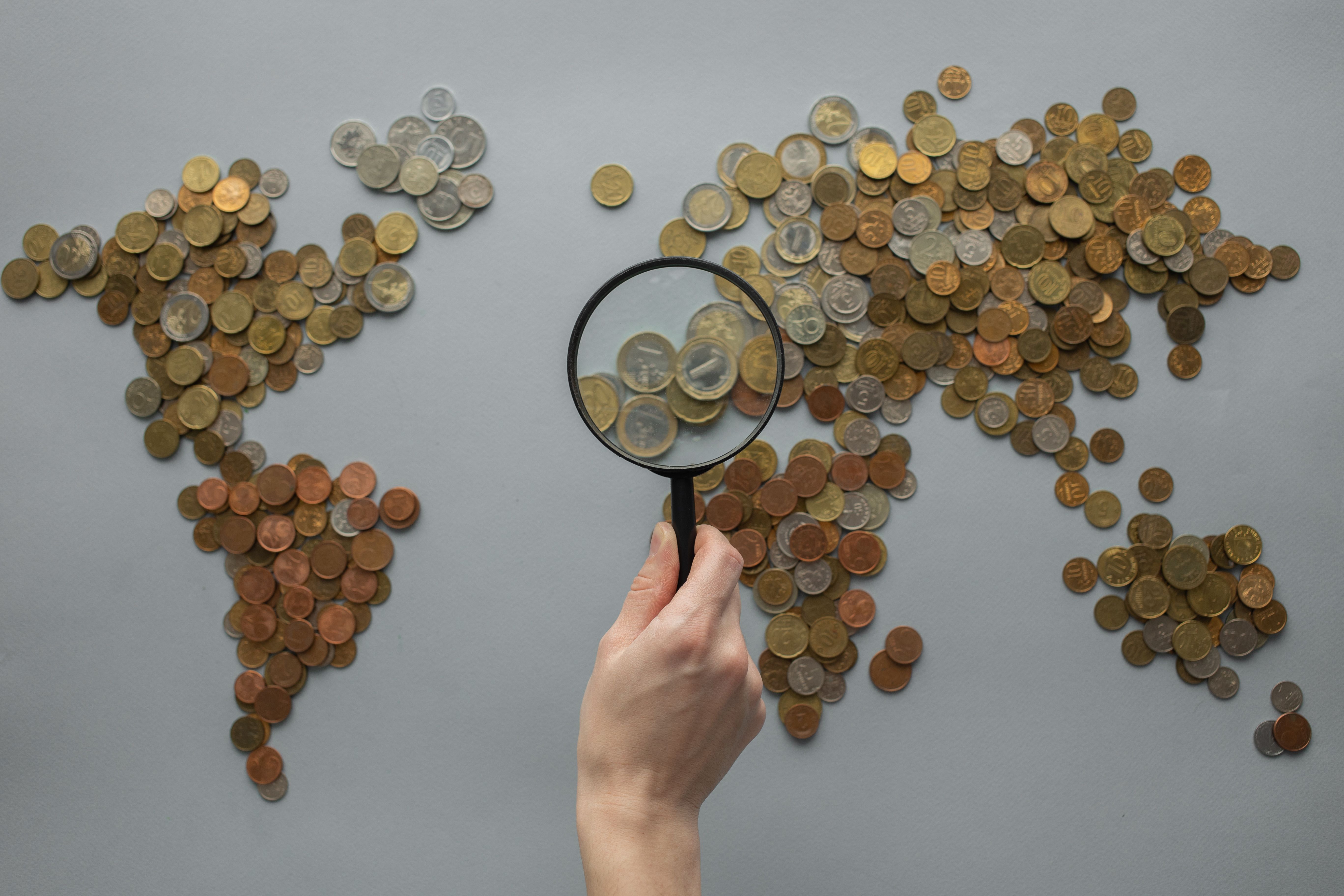 Global coin distribution map with magnifier